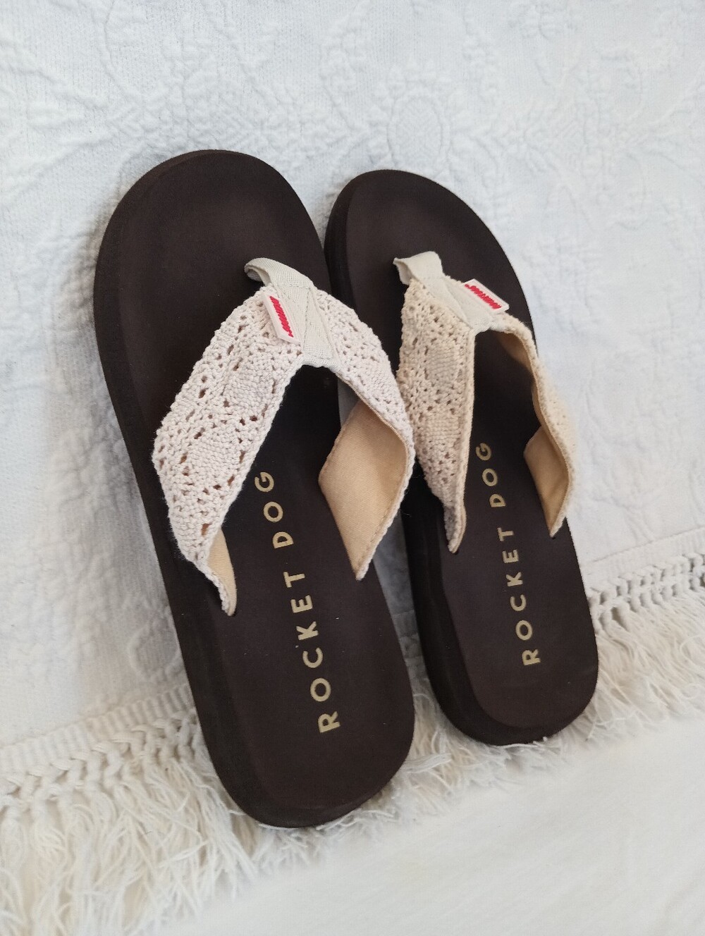Rocket Dog Cream Crochet Thong Sandals Boho Beach Summer Flats Lace Pretty - Picture 7 of 7
